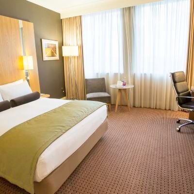 Standard Queen Room with Walk In Shower Crowne Plaza London Ealing, an IHG Hotel Promo Code