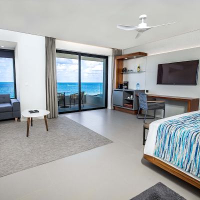 Elegance Club Suite with Plunge Pool Ocean Front(Adult Only)