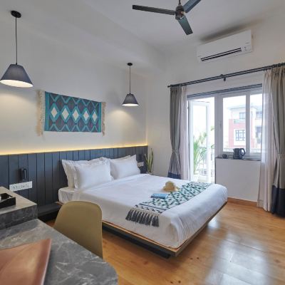 Queen Room with Balcony Poshtel VNS Promo Code