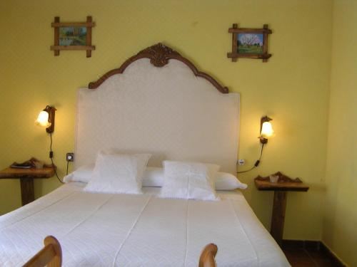 带山景的双人间