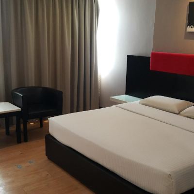 Bilik Deluxe Kupon Red Rock Hotel Penang (PenangFightCovid-19 Certified)