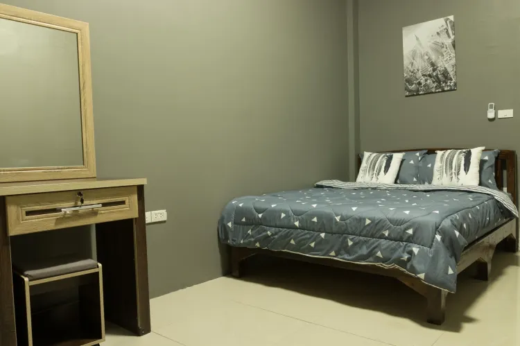 ห้องพักส่วนตัวพร้อมห้องน้ำที่ใช้ร่วมกัน(เตียงควีนไซส์)