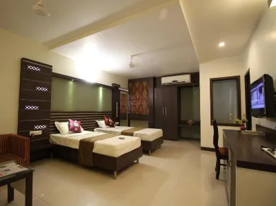 Hotel Meera Hotels in 
