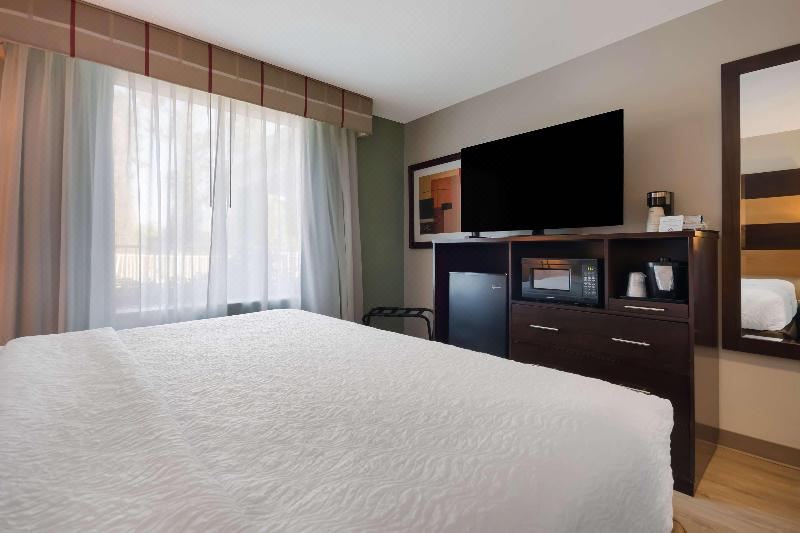 无障碍特大床套房