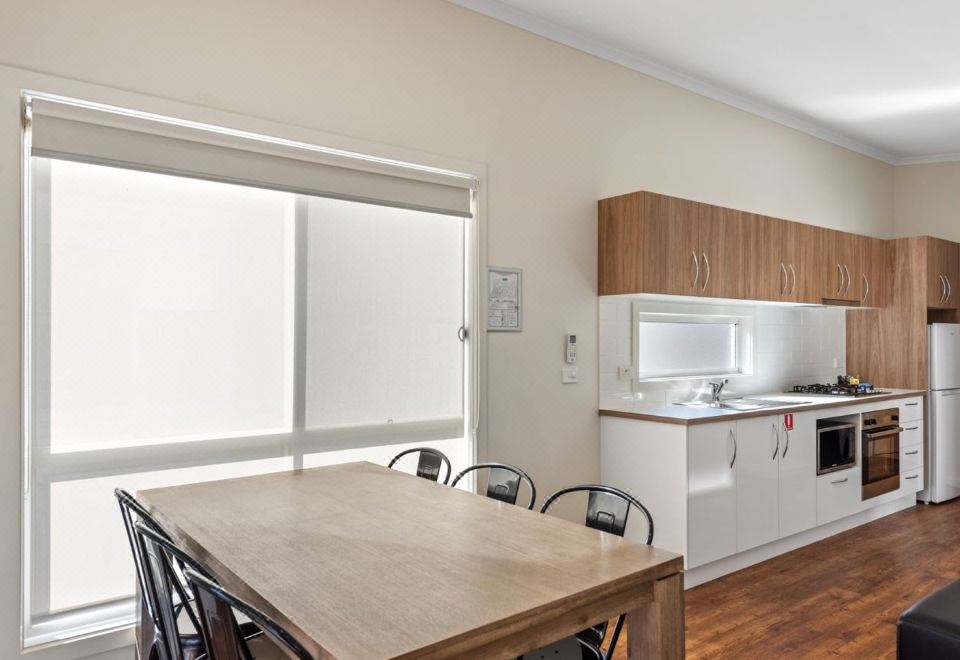 豪华两卧室河畔小屋-可住五人