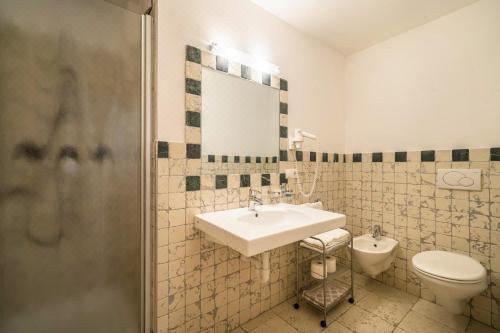 高级一卧室带阳台公寓