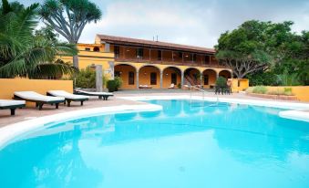 Hotel Rural Hacienda del Buen Suceso - Housity