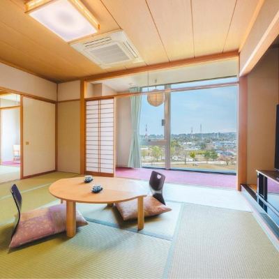 Special Japanese-Style Room *Has Refa Items; Has Bath 神通峡春日温泉　ゆ～とりあ越中 クーポン