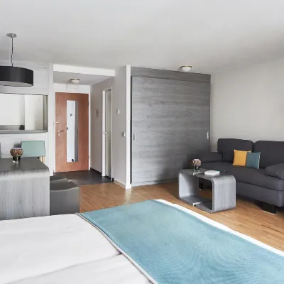 Living Hotel Nürnberg ニース噴水周辺のホテル
