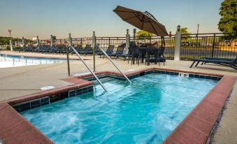 Harbor Shores on Lake Geneva - Housity