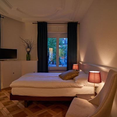 Twin Room, Shared Bathroom (Incl.City Tax)