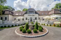 Batthyány Kastélyszálló Hotel a 