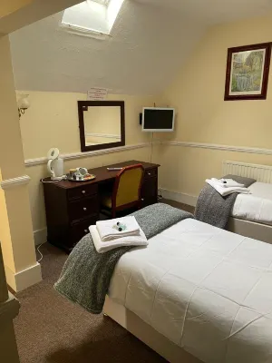 Rose and Crown Hotel Hotel a 