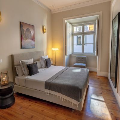 Deluxe 2 Bedroom Apartment With Square View Le Consulat Promo Code