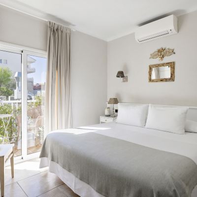 Double Room with Balcony La Goleta Promo Code