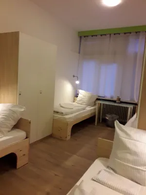 Gästehaus Kaiserpassage- Ihr Cityhostel  호텔