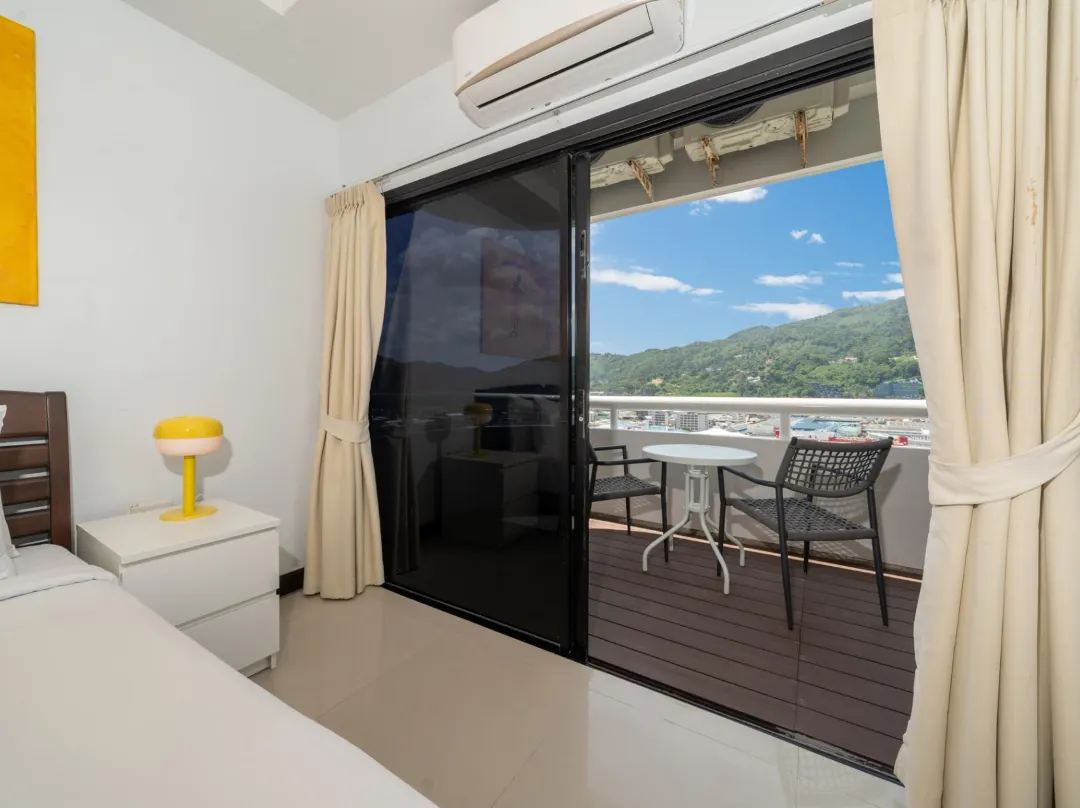 Apartment With Jacuzzi -Patong Tower Best Location - Patong Beach
