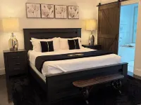 The Elegant -King Beds - Near Chateau Elan, Road Atlanta and Nega Hospital Hotels in Braselton