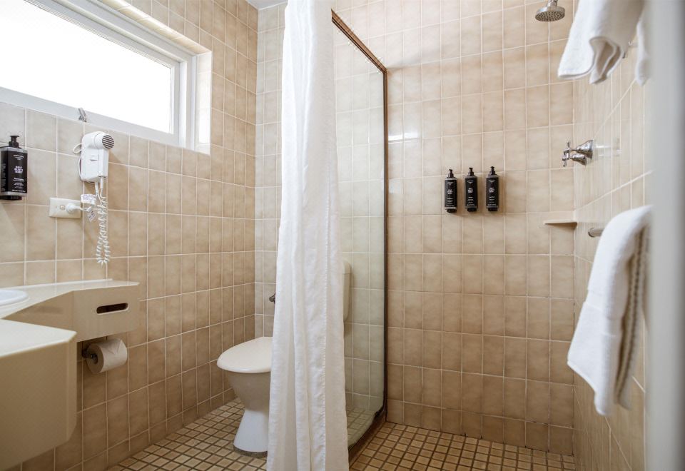 1 Queen And 1 Single, Non-Smoking, Deluxe Room, Mini Bar, Wi-Fi, Foxtel, Air-Conditioned, Continental Breakfast