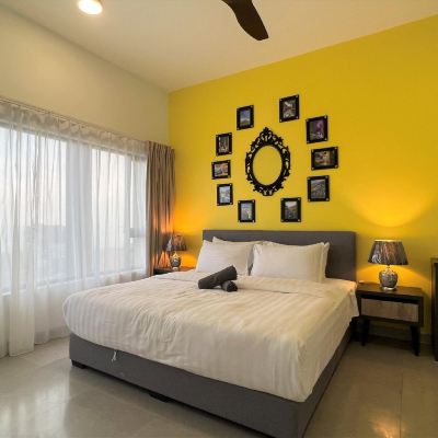 Suite 2 Bilik Tidur Kupon Imperio Residence by LetsStay