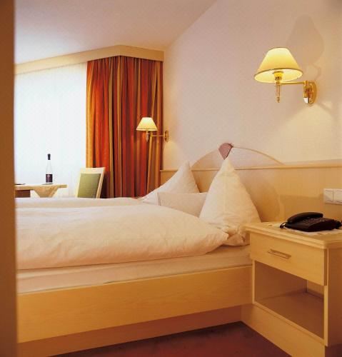 带阳台的两卧室公寓