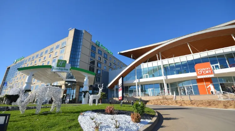 ホリデイ・イン ディジョン 外観