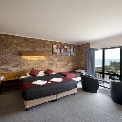 Superior King and Two Single Room Kangaroo Island Seaside Inn Promo Code