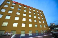 Hilton Garden Inn Kampala Kira Road Hotele w: 