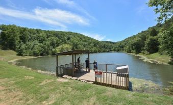 Westcreek Ranchnotch No Stairs, Fireplace, 2 Pools, Private Lake,1 Mile to Sdc!