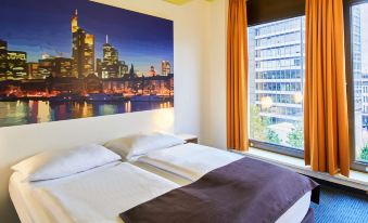 B&B HOTEL Frankfurt-Hbf - Housity