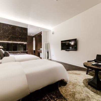 Premium Room Hotel Vow Promo Code