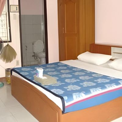 Double or Twin Room with Fan