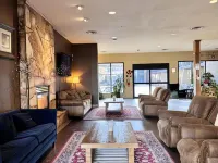 Divya Sutra Plaza and Conference Centre, Vernon, BC Hotels in Vernon