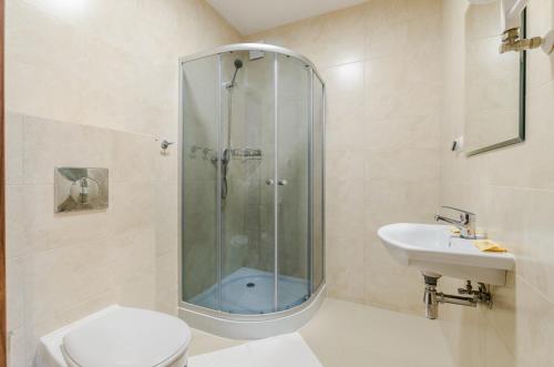 带阳台的四人房