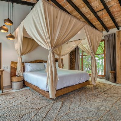 Master Suite (2) Maxwell Residences at Indah Promo Code