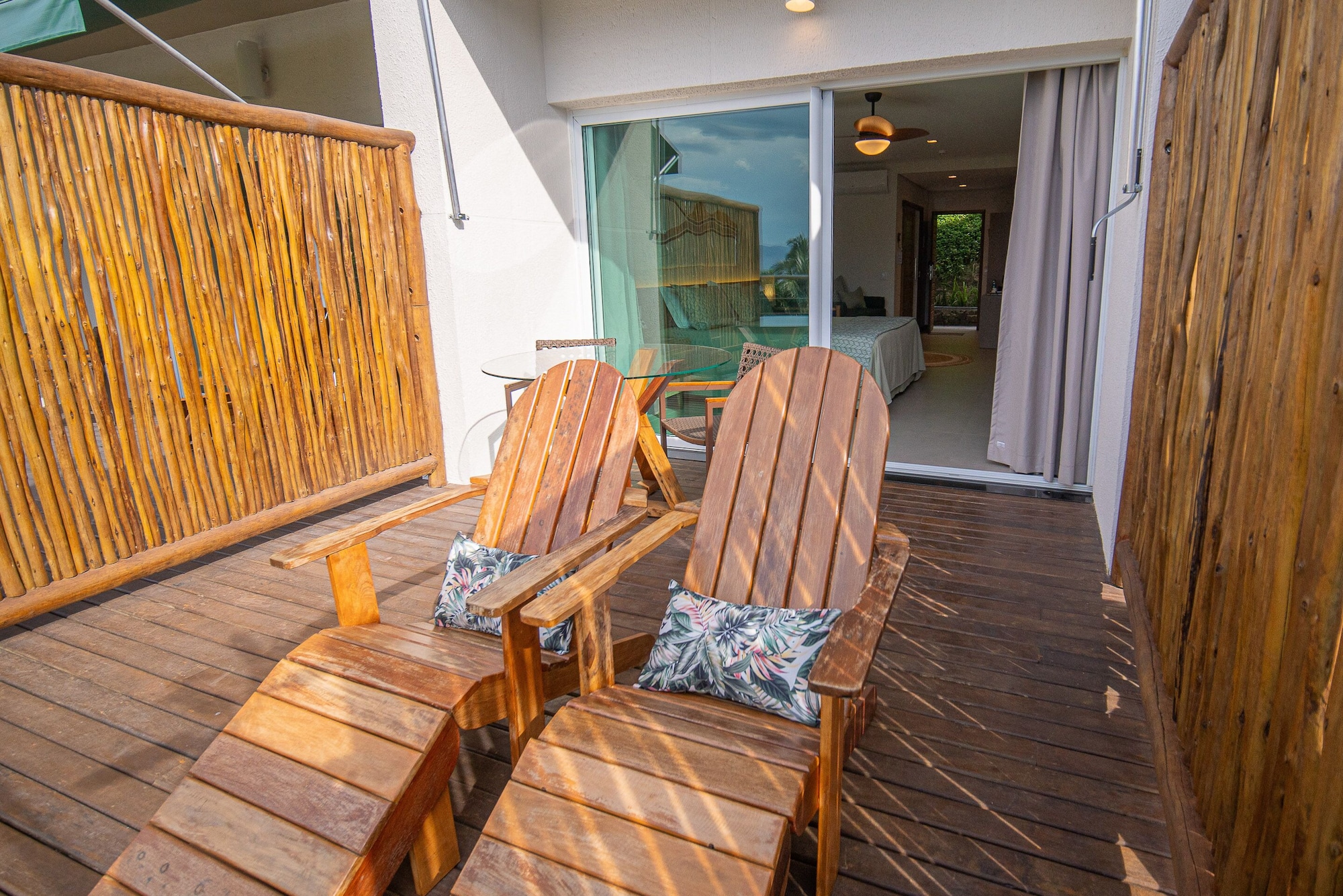 海景高级三人房