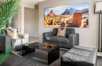 Hillside Executive Accommodation Hotele w: 