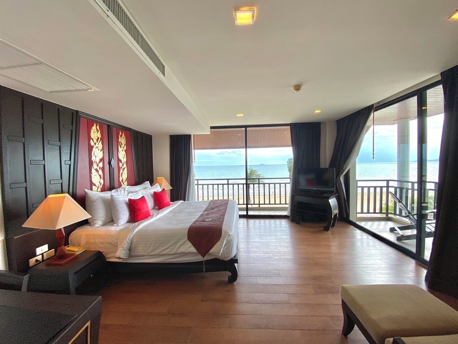 海滨皇家套房带水疗浴缸