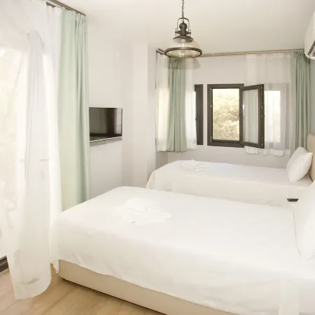 Pharos Boutique Hotel