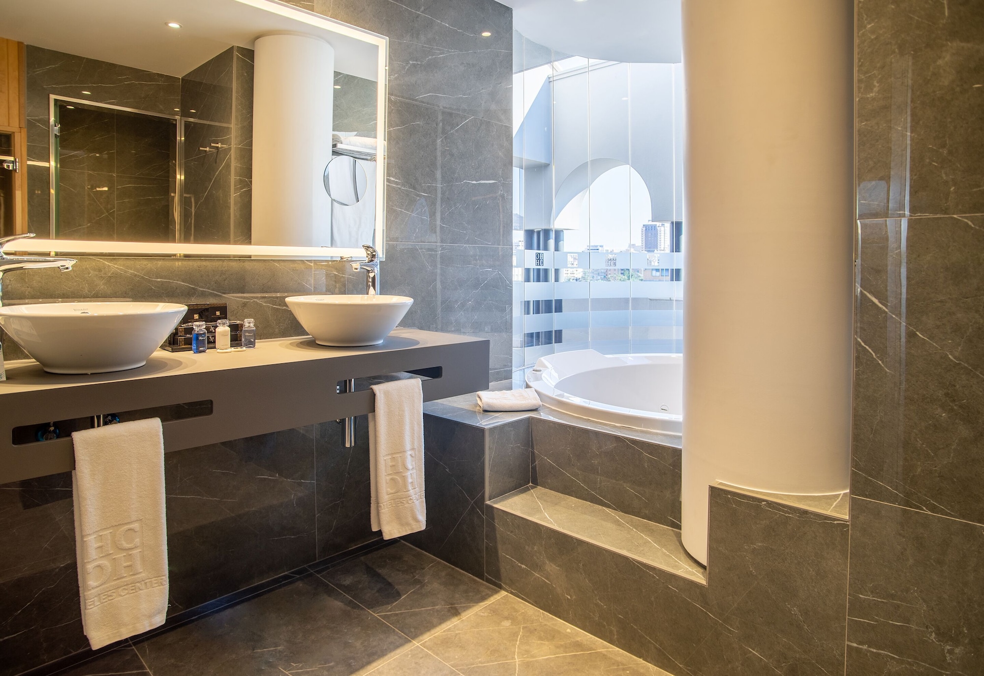 总统级小型套房