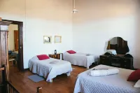 White House Guest Farm Hotel di 