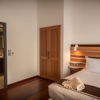 Luxury Triple Room With Pool View Le Battant des Lames Promo Code