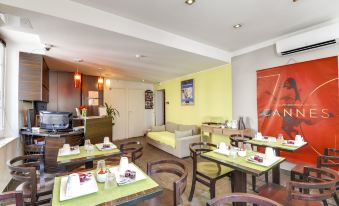 Hotel Le Mistral - Housity