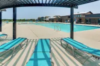 Frederick Townhome w/ Balcony, Close to Parks!