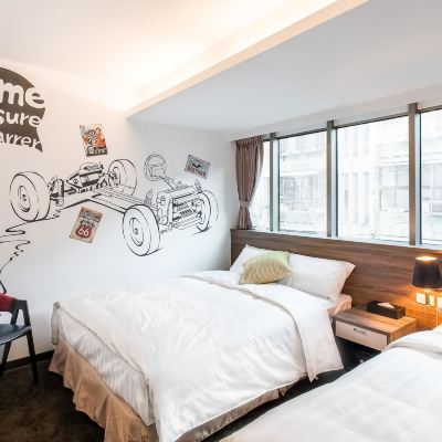 家庭三人房 RF富裕自由旅店 - 林森館優惠