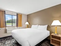 Quality Inn & Suites Howe - Sturgis Hotels in LaGrange County