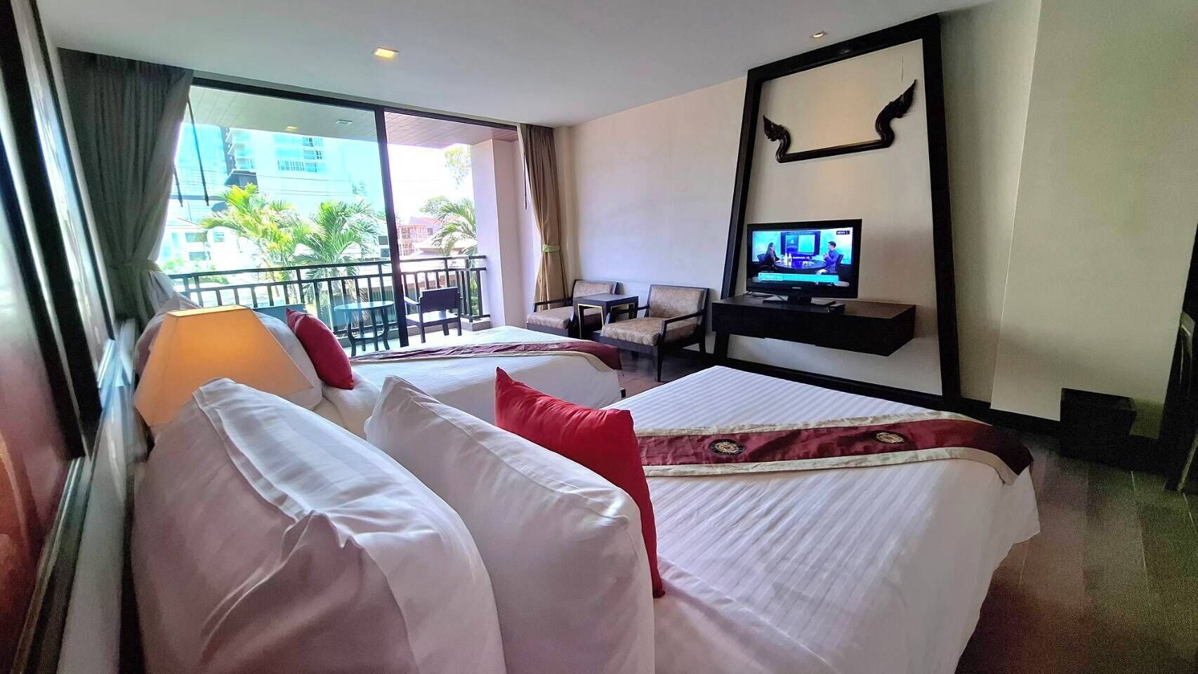 豪华双人海景双床房