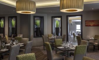 Best Western Plus Pinewood Manchester Airport-Wilmslow Hotel - Housity