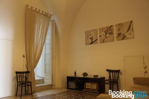 带露台一室公寓