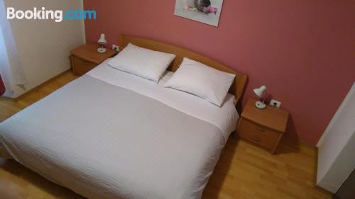 带天井的两居室公寓